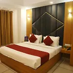 Grand Atlantiis Suite Near Delhi Igi Airport