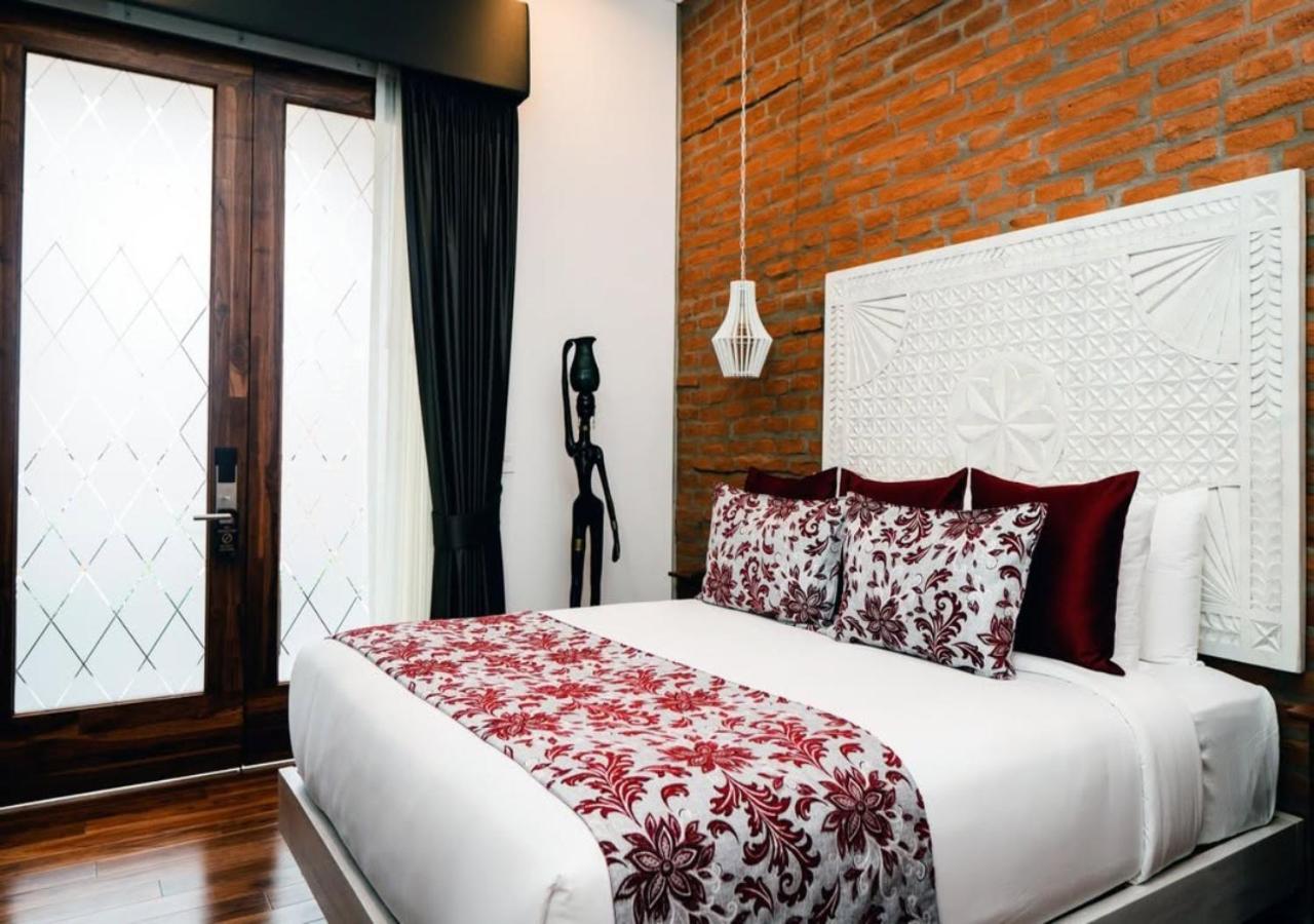 Grand Atlantiis Near Delhi Igi Airport Hotel 4*