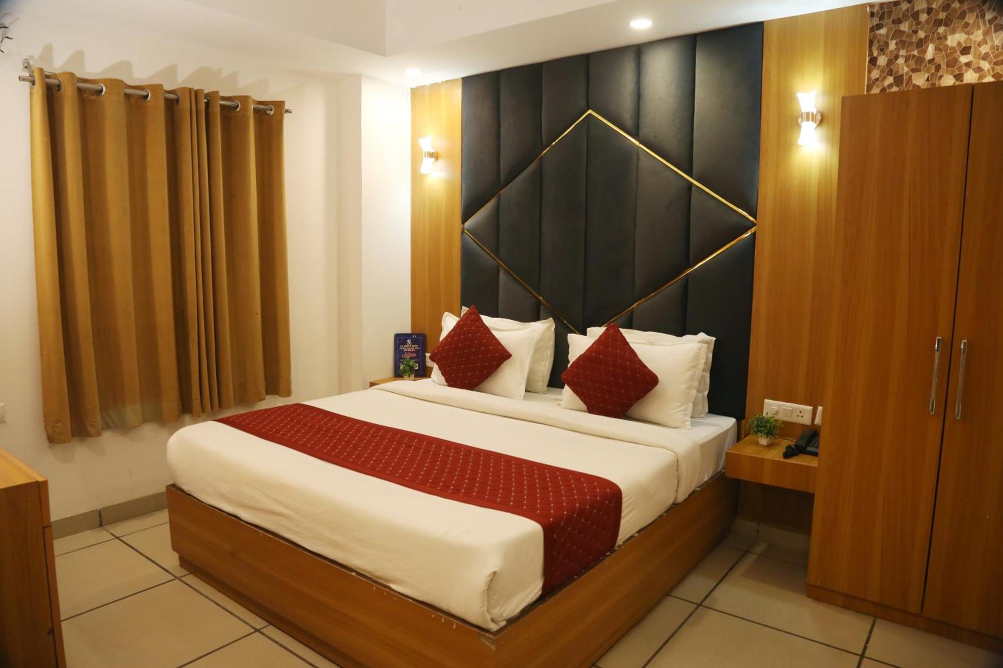 Grand Atlantiis Near Delhi Igi Airport 4* New Delhi